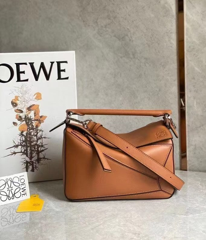 Loewe Bag Puzzle Geometric Design Stereoscopic Bag Type Large Capacity Handheld Diagonal Span Size:30 * 12 * 19cm